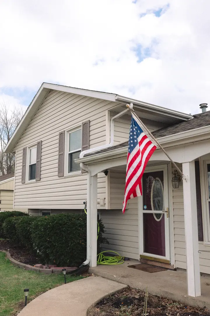 1203 24th Place, Sterling, IL 61081 - #2