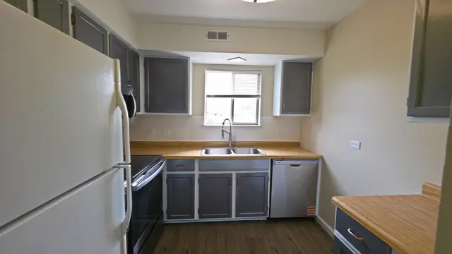 Address Withheld By Seller, Tinley Park, IL 60477 - #3