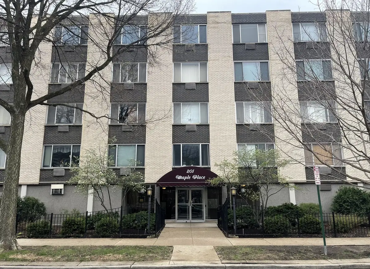 201 S Maple Avenue #304, Oak Park, IL 60302 - #1