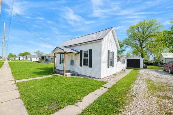 308 W Washington Street W, Farina, IL 62838
