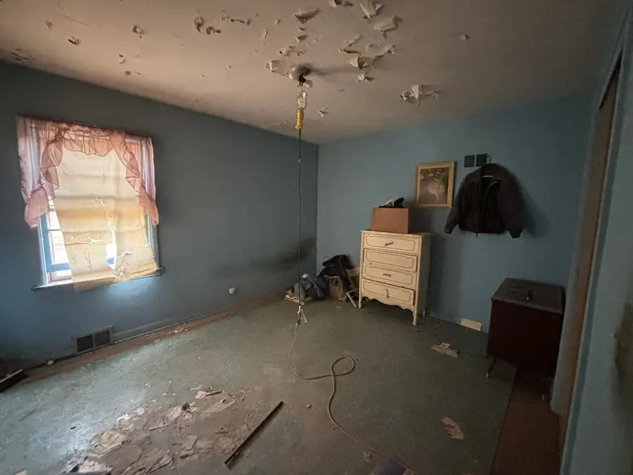 2636 W Pratt Boulevard, Chicago, IL 60645 - #3