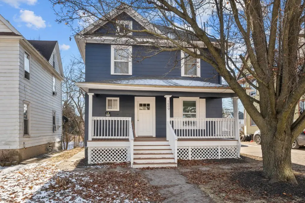 1009 Arlington Court, Davenport, IA 52803 - #1