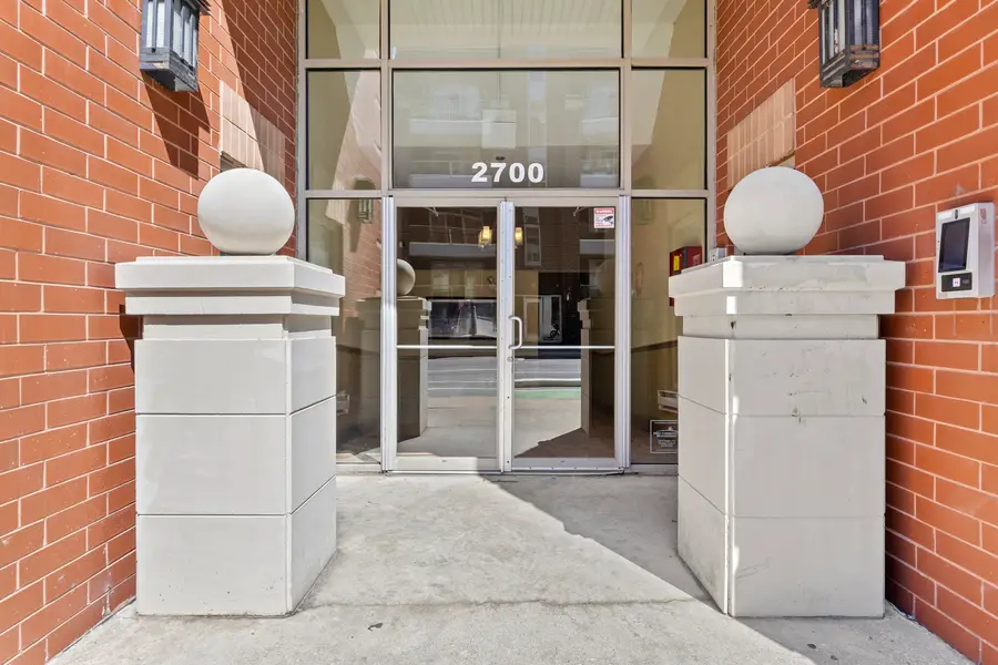 2700 W Belmont Avenue #402, Chicago, IL 60618 - #2