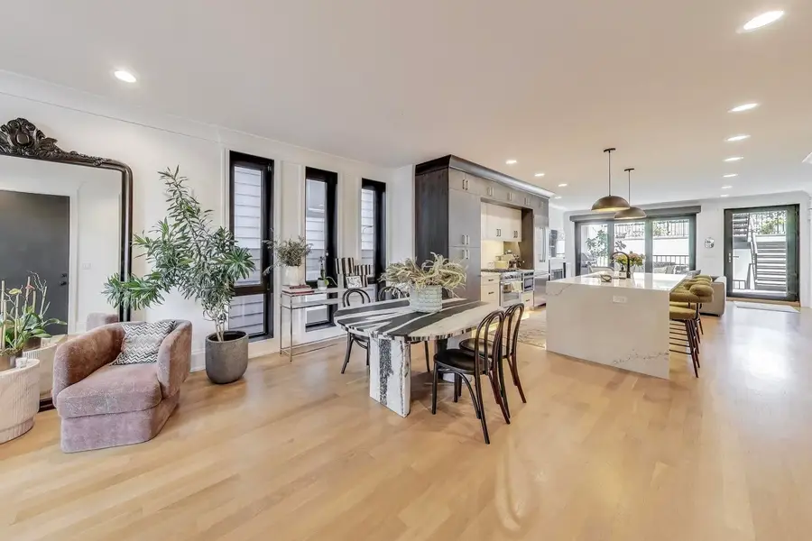 1363 W Hubbard Street #1, Chicago, IL 60642 - #3