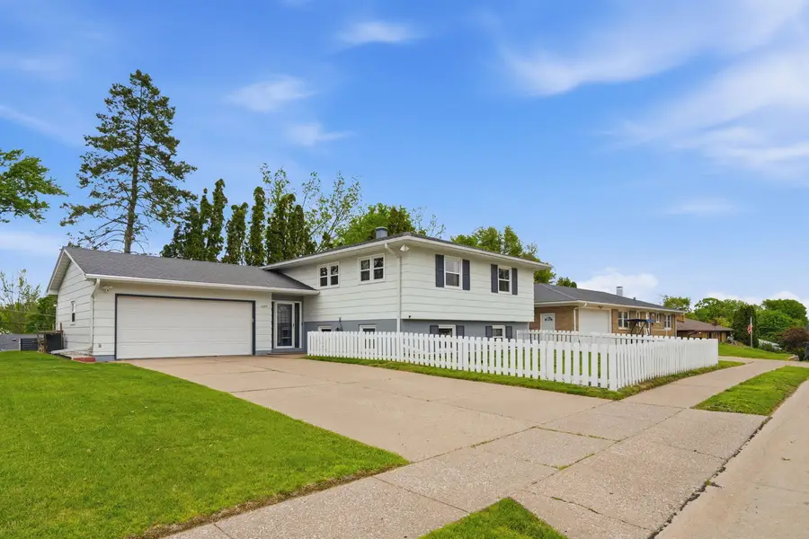 1344 Northlawn Road, Davenport, IA 52804 - #2