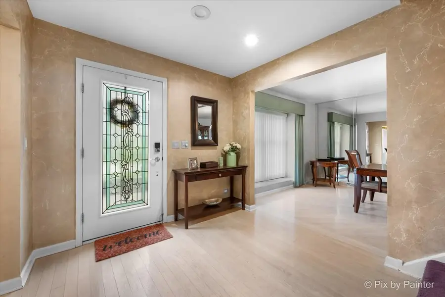 546 W Revere Lane, Palatine, IL 60067 - #2