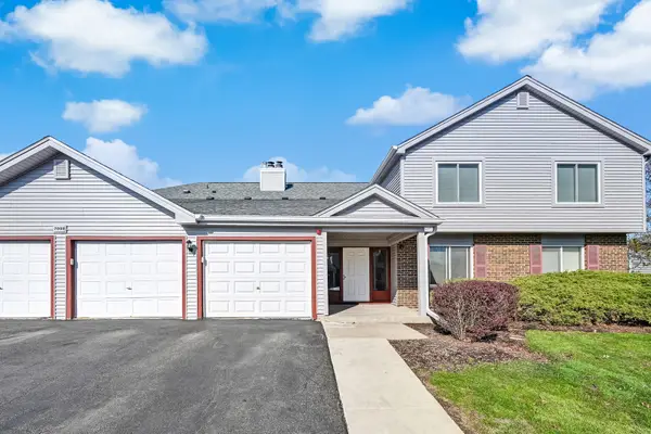 7000 Barrington Court #204, Woodridge, IL 60517