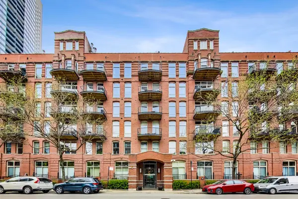 550 N Kingsbury Street #422, Chicago, IL 60654