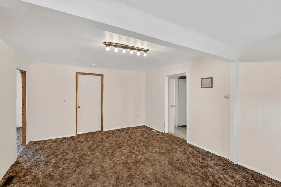 822 W Kennicott Street, Carbondale, IL 62901 - #2