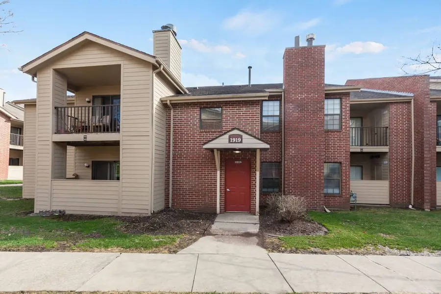 1919 N Hicks Road #209, Palatine, IL 60074 - #3