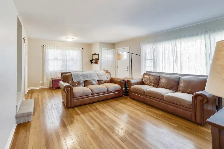 798 S Linden Avenue, Elmhurst, IL 60126 - #3