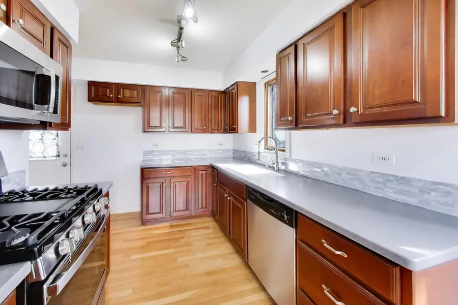 828 Village Quarter Road #A, West Dundee, IL 60118 - #2