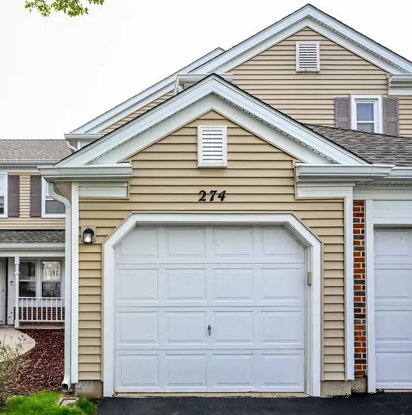 274 Greensboro Court #5, Elk Grove Village, IL 60007