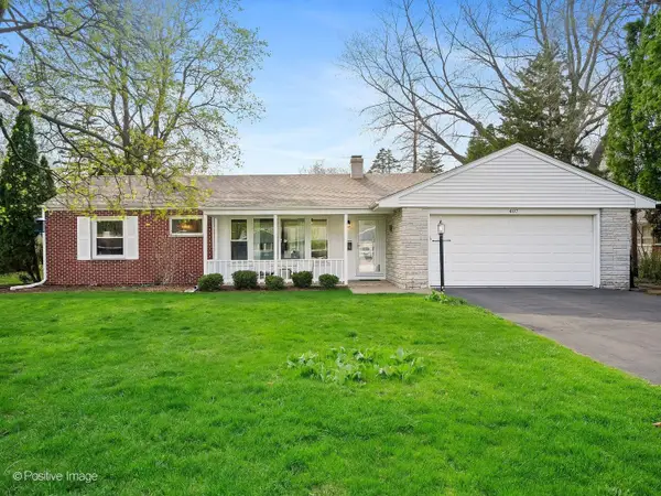 407 10th Court, St. Charles, IL 60174