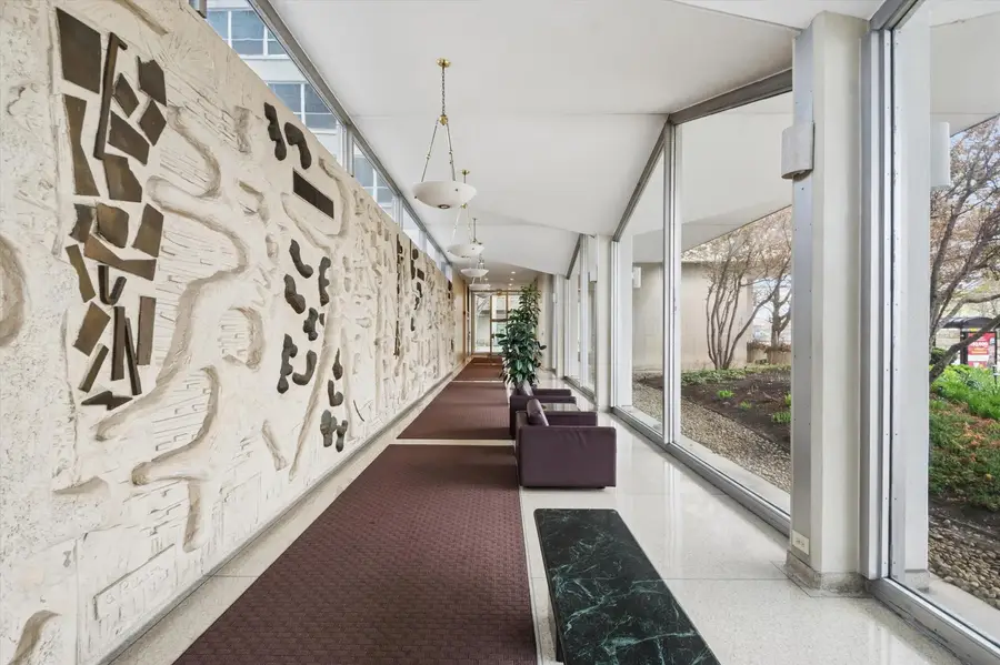 3550 N Lake Shore Drive #1620, Chicago, IL 60657 - #2