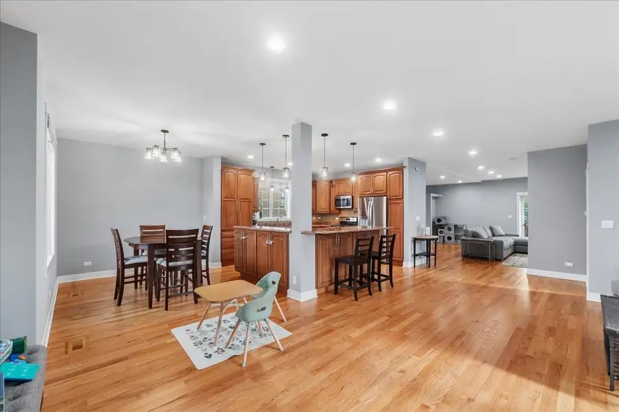 4549 E Larch Avenue, Glenview, IL 60025 - #3