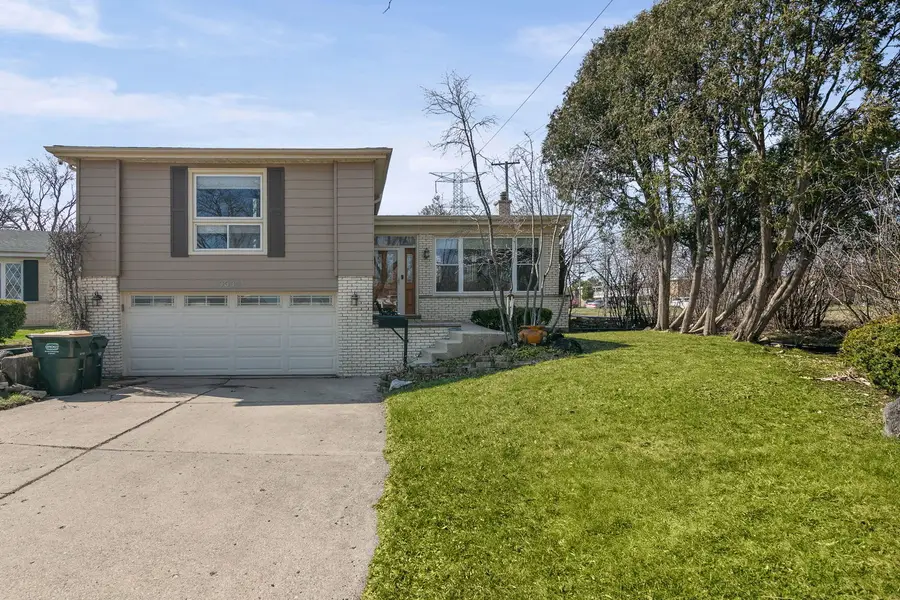 9330 Murray Court, Morton Grove, IL 60053 - #3
