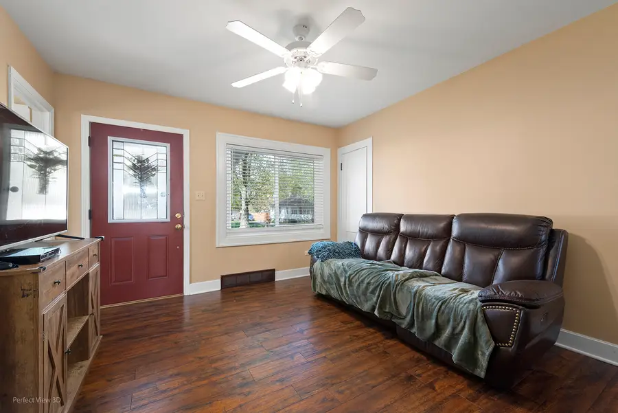 128 Independence Avenue, Joliet, IL 60433 - #3