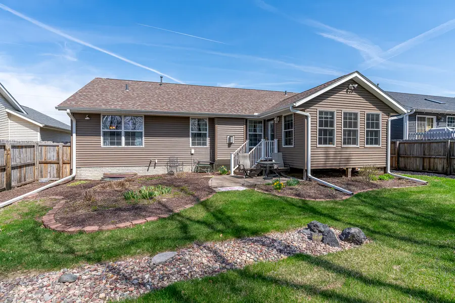 1951 W 59 Street, Davenport, IA 52806 - #3