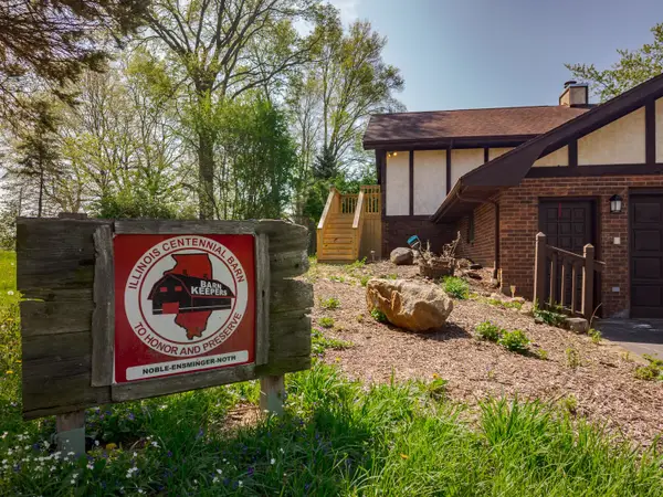 3312 N 1475 East Road, Heyworth, IL 61745