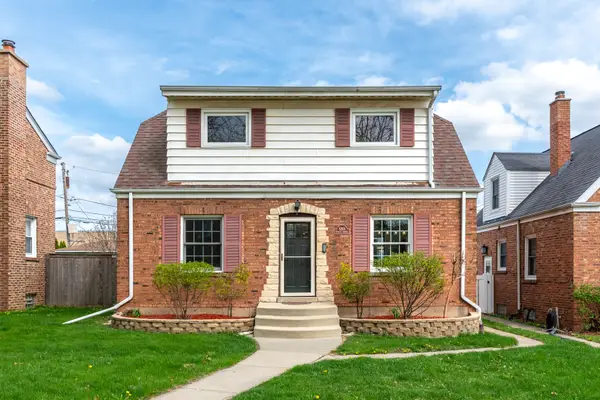 5205 N Osceola Avenue, Chicago, IL 60656