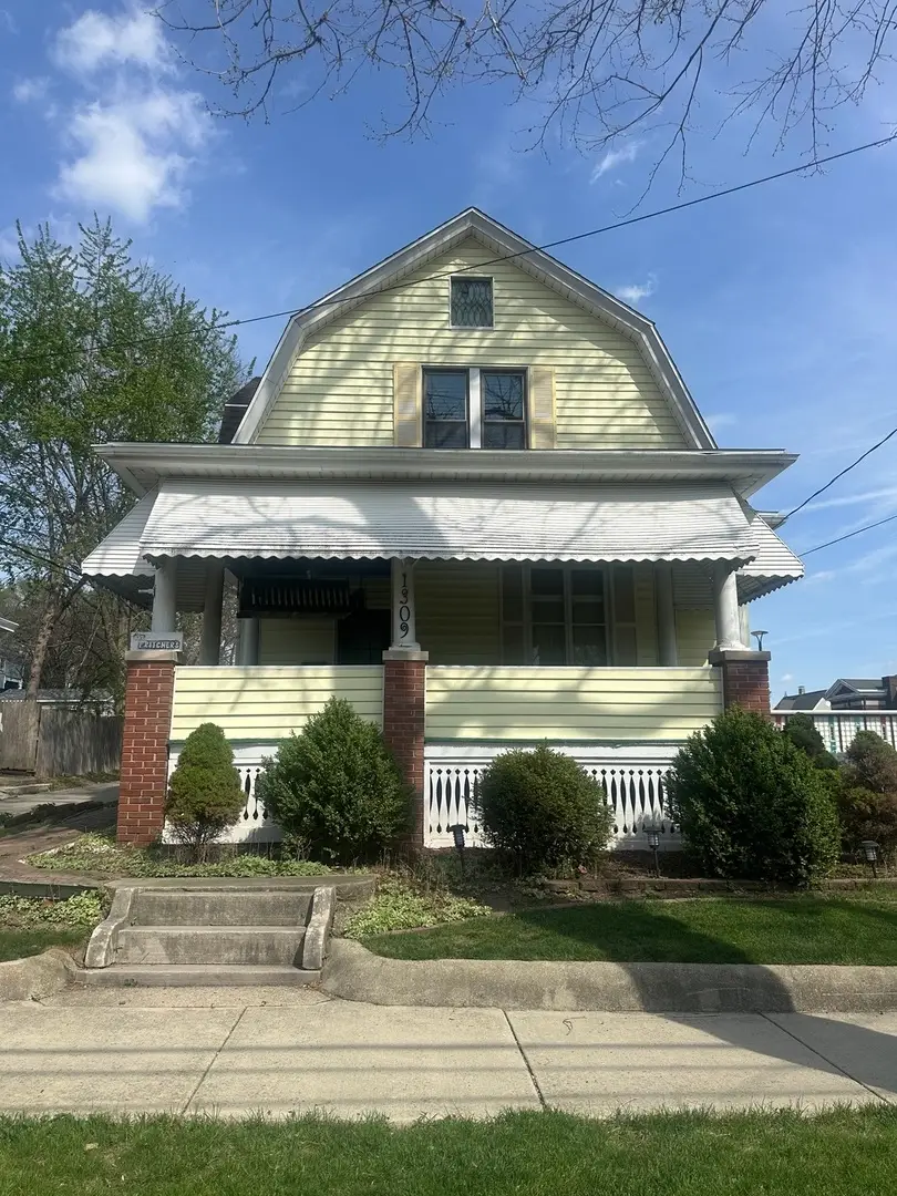 1309 N Lee Street, Bloomington, IL 61701 - #1