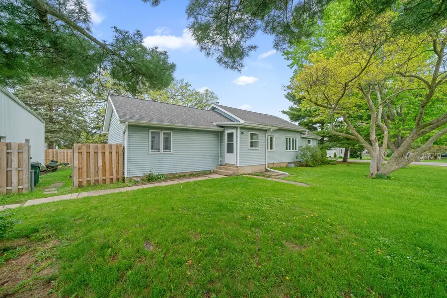 26 Cross Street, Bristol, IL 60512 - #2