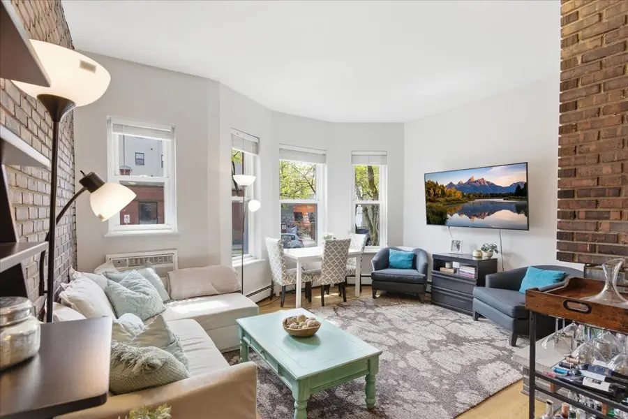 802 W George Street #1, Chicago, IL 60657 - #2