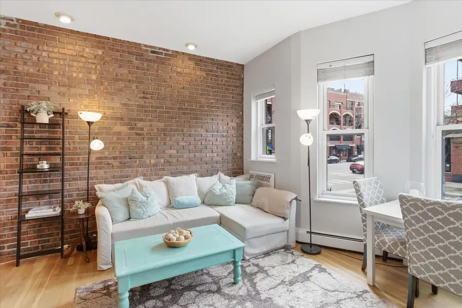 802 W George Street #1, Chicago, IL 60657 - #3