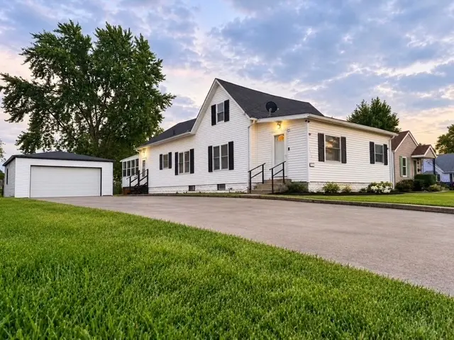 1424 N 14th Street, Dekalb, IL 60115 - #1