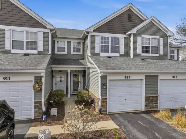 913 Genesee Drive, Naperville, IL 60563