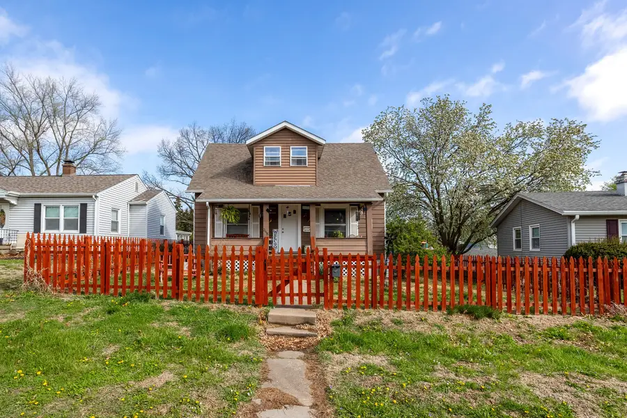 2118 W 16th Street, Davenport, IA 52804 - #2