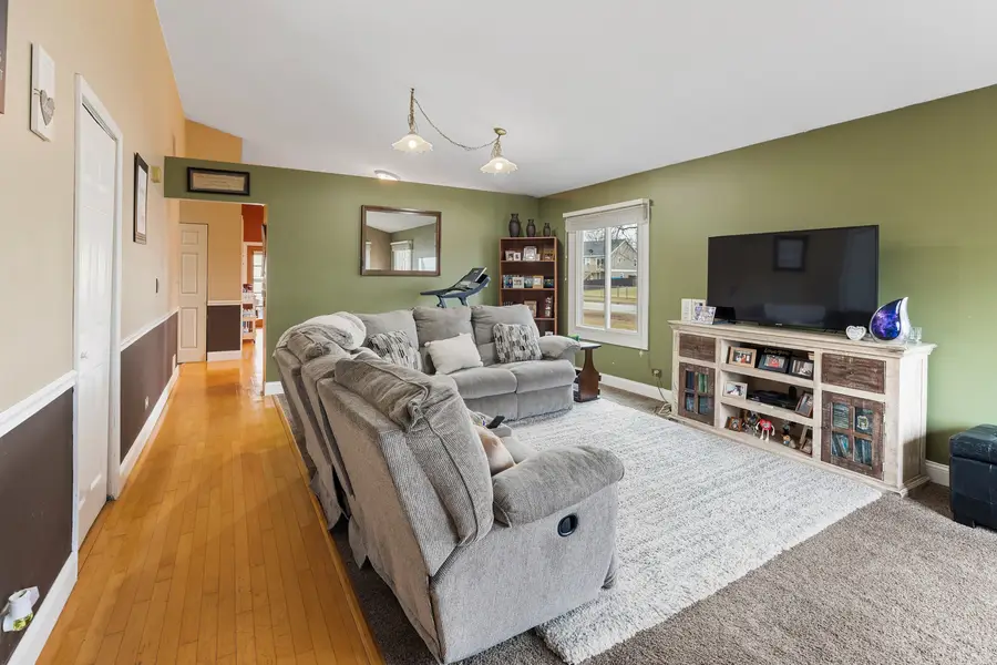 1975 Eastman Lane, Hanover Park, IL 60133 - #3