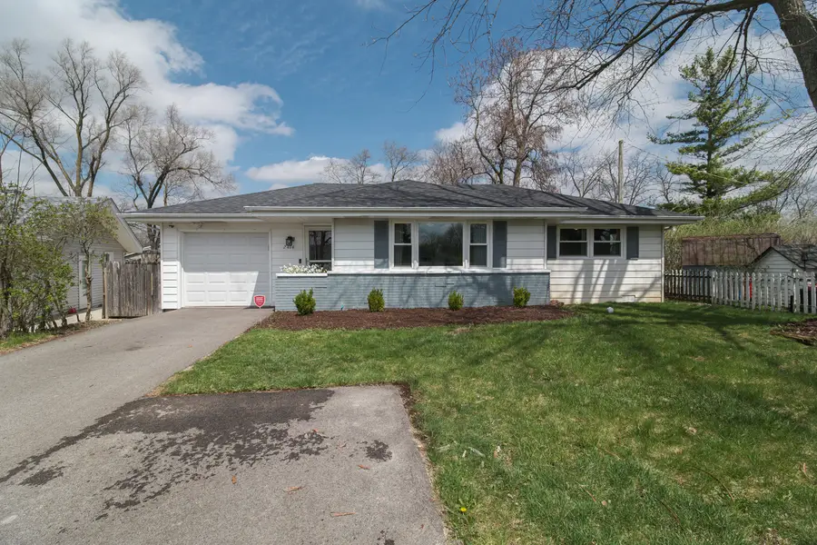 2414 Deerpath Drive, Lindenhurst, IL 60046 - #2