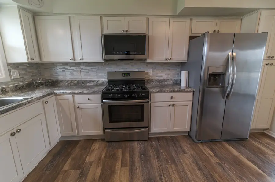 2414 Deerpath Drive, Lindenhurst, IL 60046 - #3