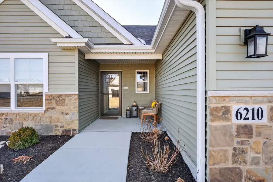 6210 College Avenue, Davenport, IA 52807 - #2