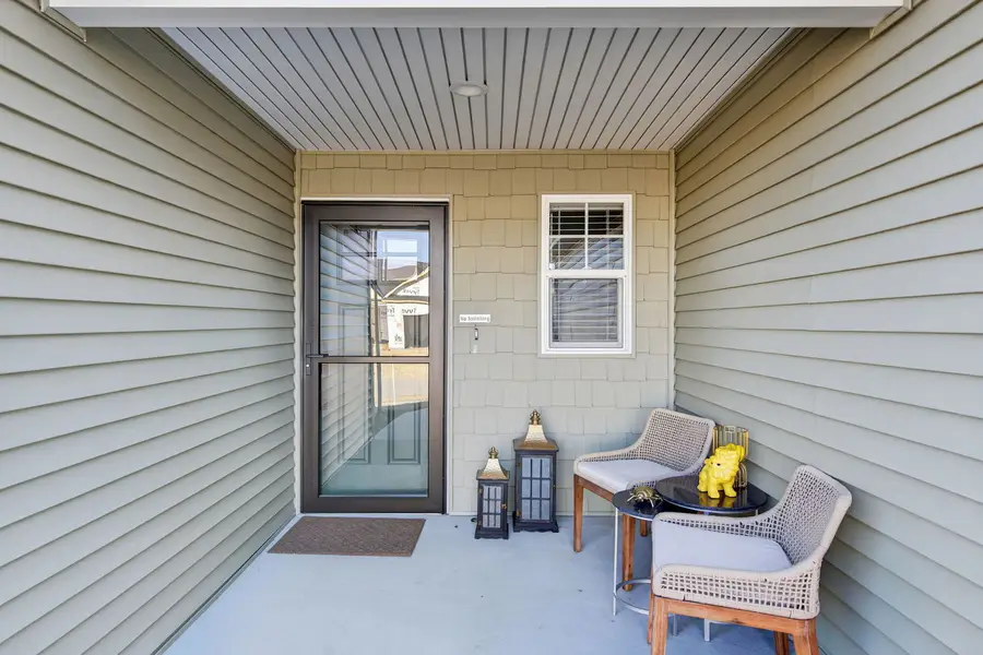 6210 College Avenue, Davenport, IA 52807 - #3