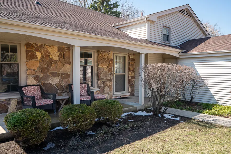 1123 Juniper Parkway, Libertyville, IL 60048 - #2