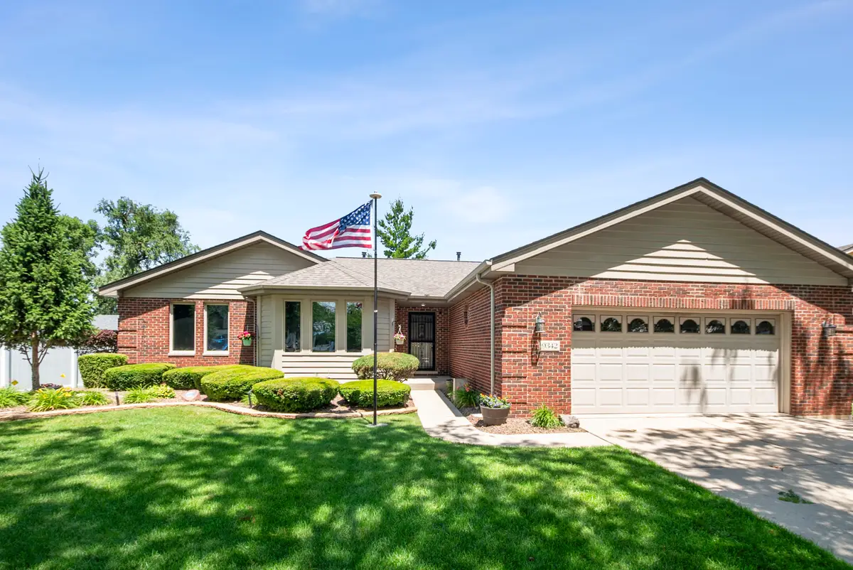 9342 Sutton Place, Tinley Park, IL 60487 - #1