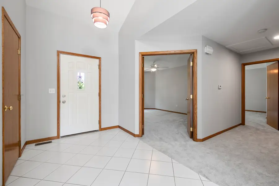 9342 Sutton Place, Tinley Park, IL 60487 - #3