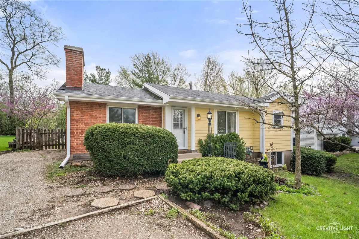 6110 Hilly Way, Oakwood Hills, IL 60013 - #1