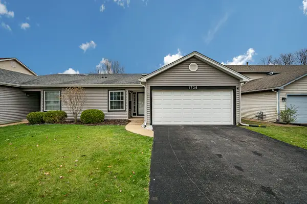 1736 Ranchview Drive, Naperville, IL 60565