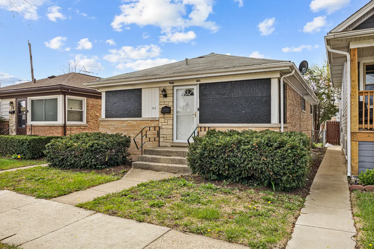 742 Bellwood Avenue, Bellwood, IL 60104 - #1