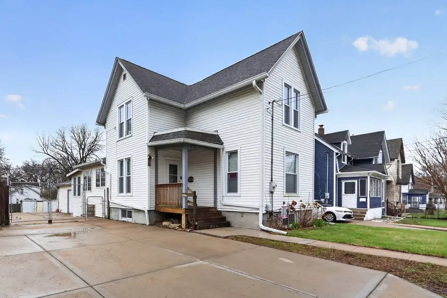 1210 Fairview Avenue, Rockford, IL 61101 - #2