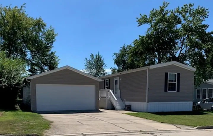 18 Troy Court, Bloomington, IL 61701 - #1