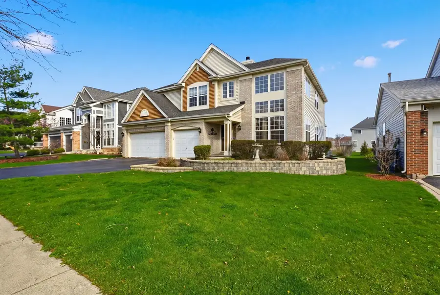 392 E 17th Place, Lombard, IL 60148 - #2