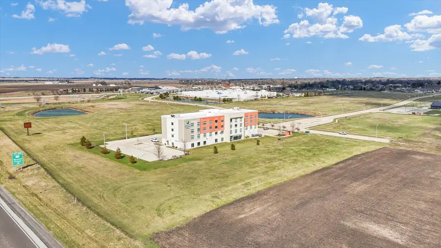 950 Broadmeadow Road, Rantoul, IL 61866 - #3