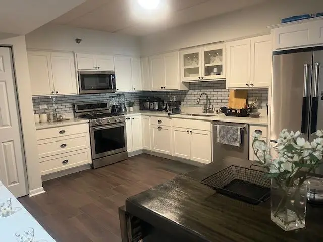 3303 Grove Avenue #306, Berwyn, IL 60402 - #2