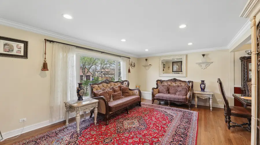 813 Castlewood Lane, Deerfield, IL 60015 - #3