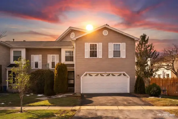 1102 Southbridge Lane, Schaumburg, IL 60194